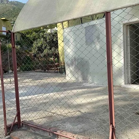 Deniz Manzarali,Terasli,Doga Icinde Muestakilsi Ev